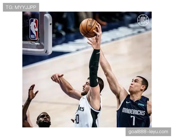 金玟哉因跟腱囊肿缺席训练，新赛季前景引关注