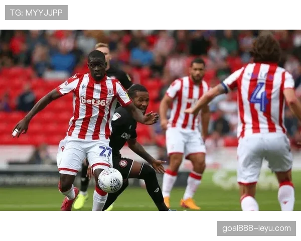 布伦特福德新球场首秀点燃球迷热情，主场迎战英超劲旅