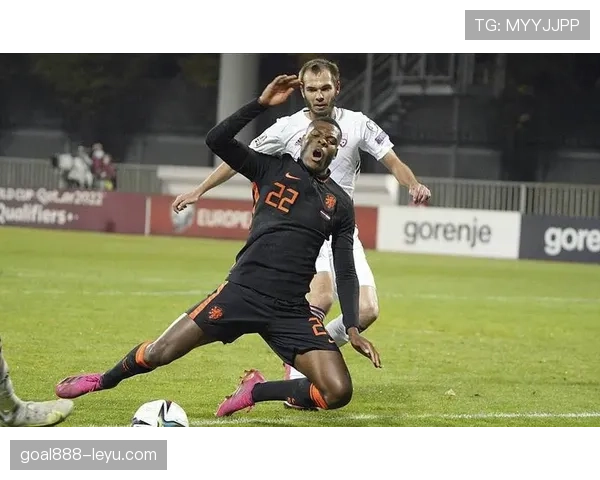 拉科防线稳固状态回暖,助力球队再取胜利 拉科防线稳固状态回暖,助力球队再取胜利