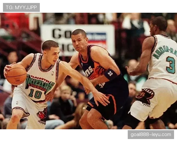 迈克·毕比挡拆制造突破空间提升进攻多样性明显